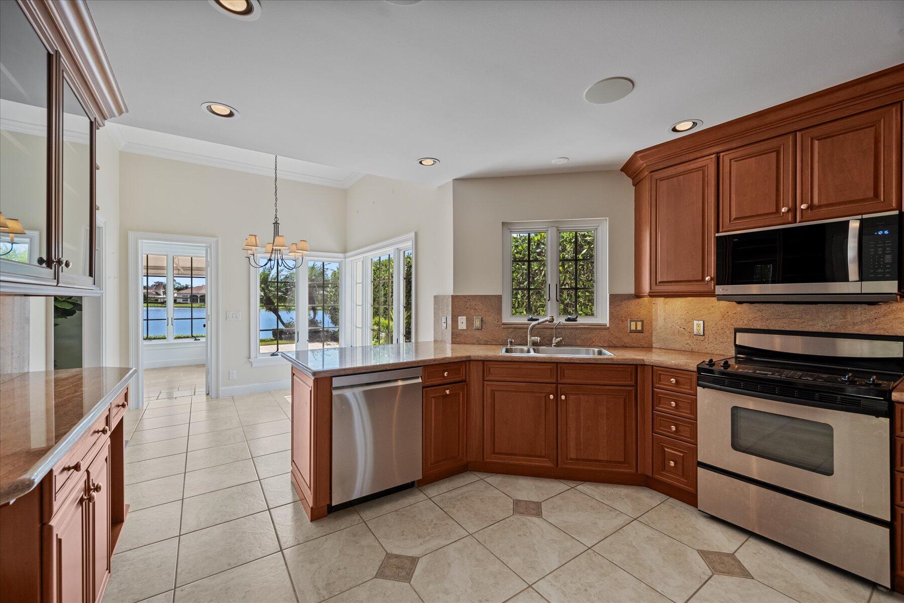 LOXAHATCHEE CLUB AT MAPLE - Residential