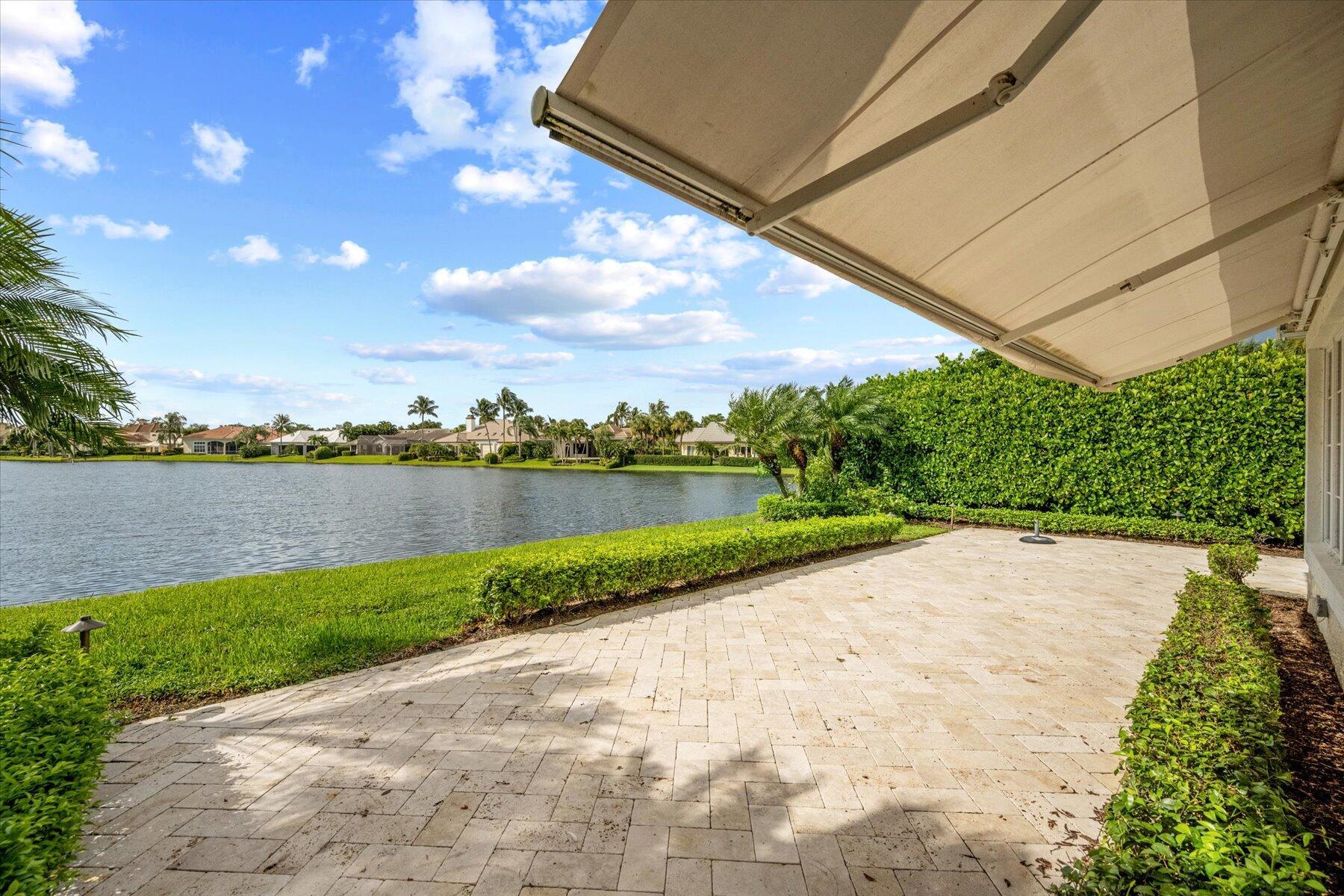 LOXAHATCHEE CLUB AT MAPLE - Residential