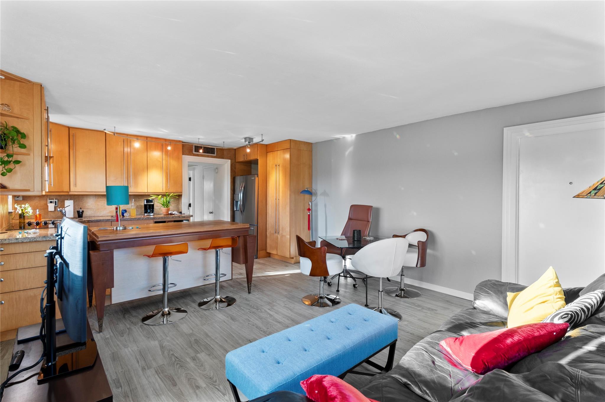 1220 NE 3rd St 301