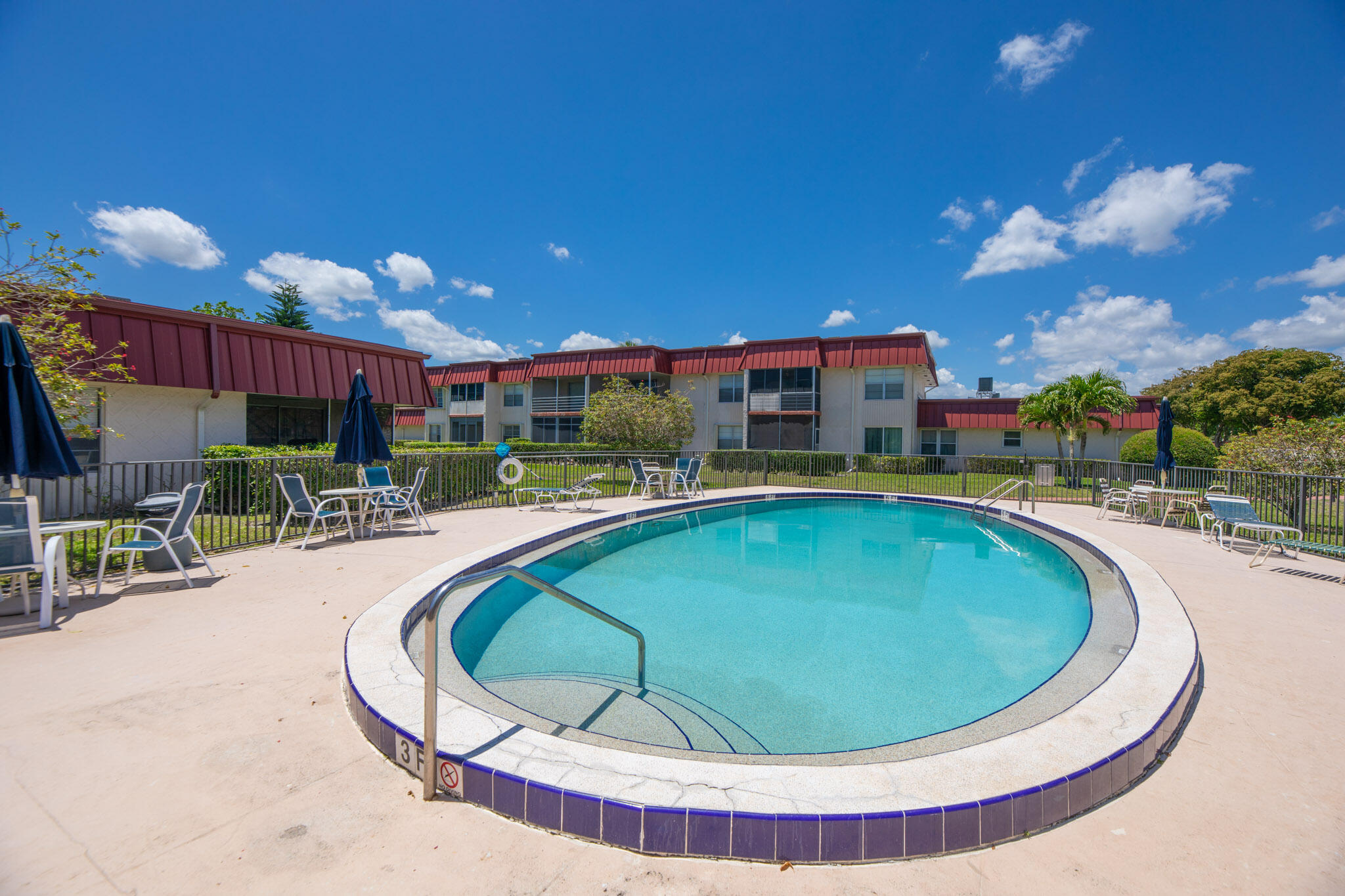 GREENWAY VILLAGE SOUTH CONDO 3 - Residential