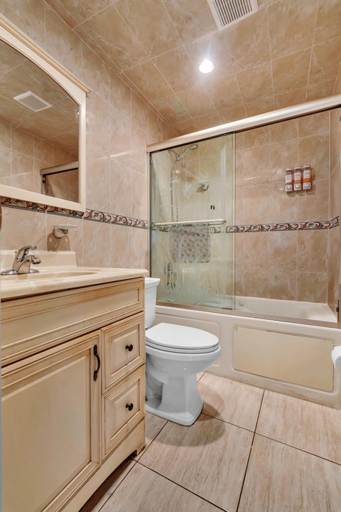 Tiny photo for 6872 NW 26TH Court, Sunrise, FL 33313 (MLS # B26084014)