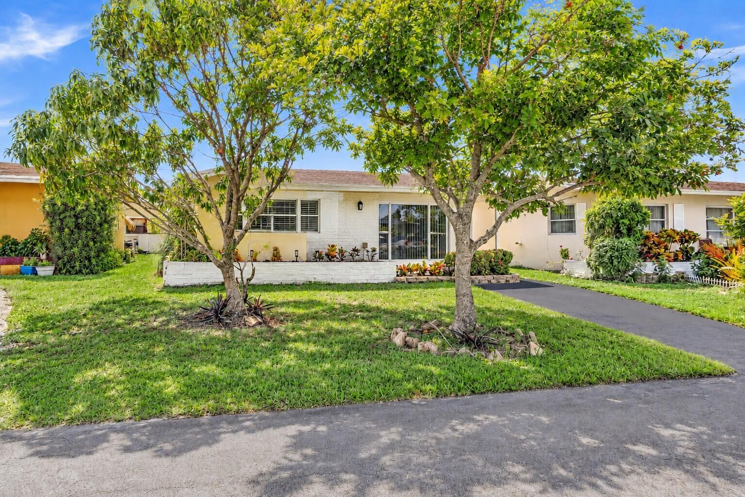 6872 NW 26TH Court