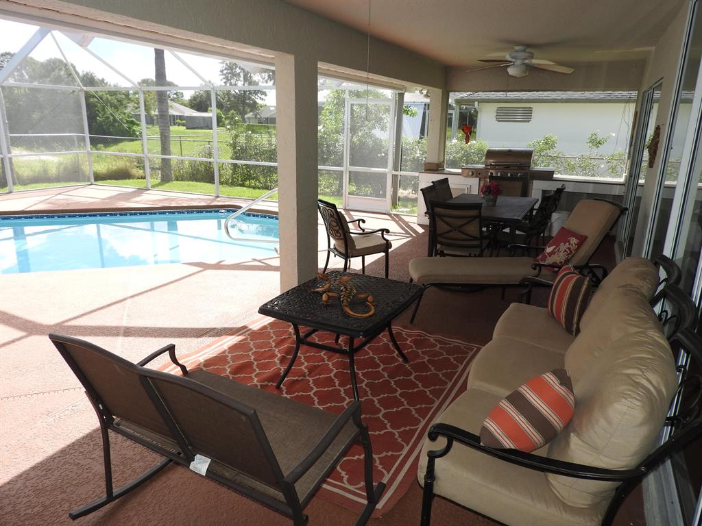 PORT ST LUCIE SECTION 33 - Residential