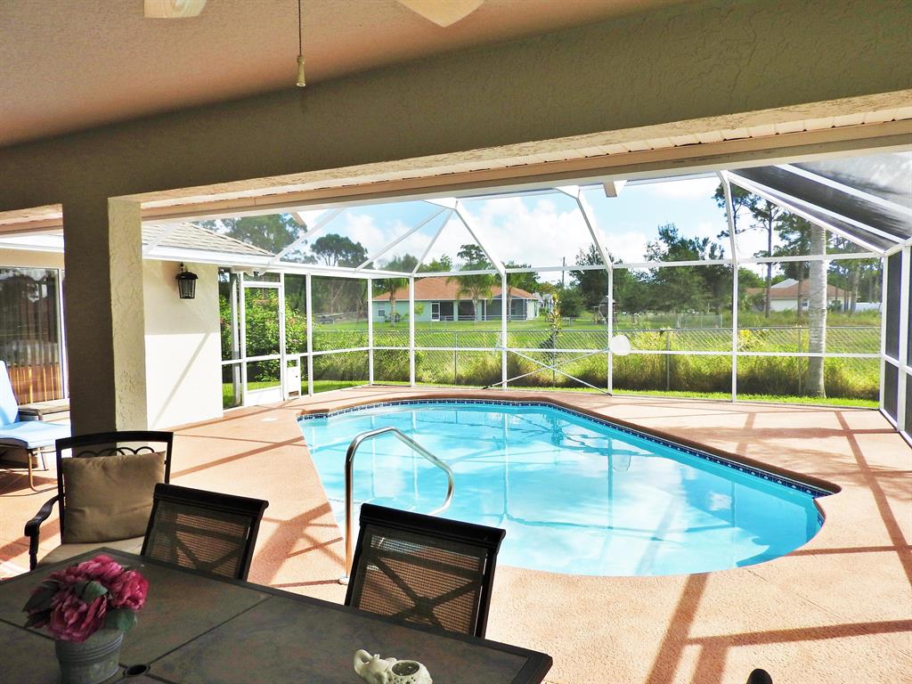 PORT ST LUCIE SECTION 33 - Residential