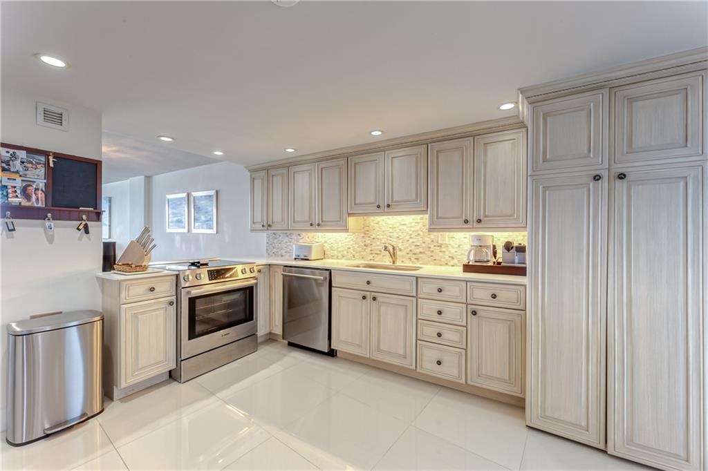 EVERGLADES HOUSE - Residential