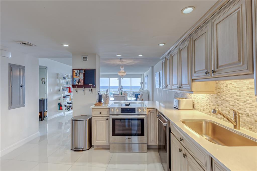 EVERGLADES HOUSE - Residential