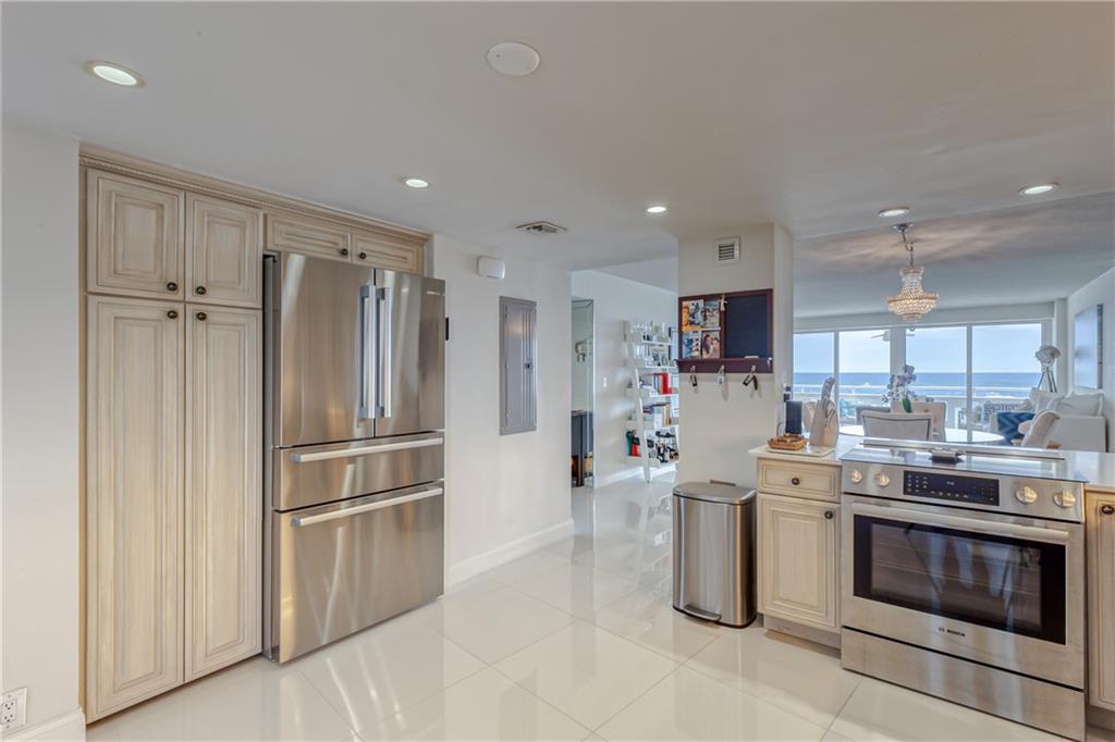 EVERGLADES HOUSE - Residential