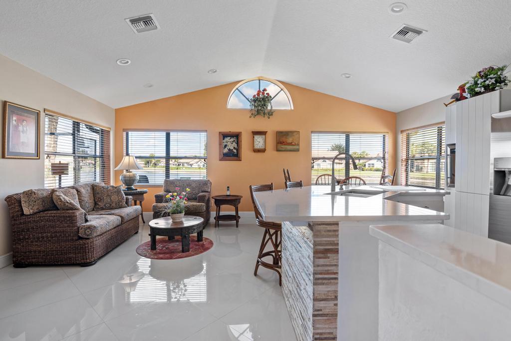 ABERDEEN 4 - Residential Lease