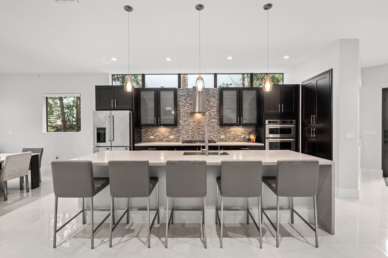 NINE28 - Residential