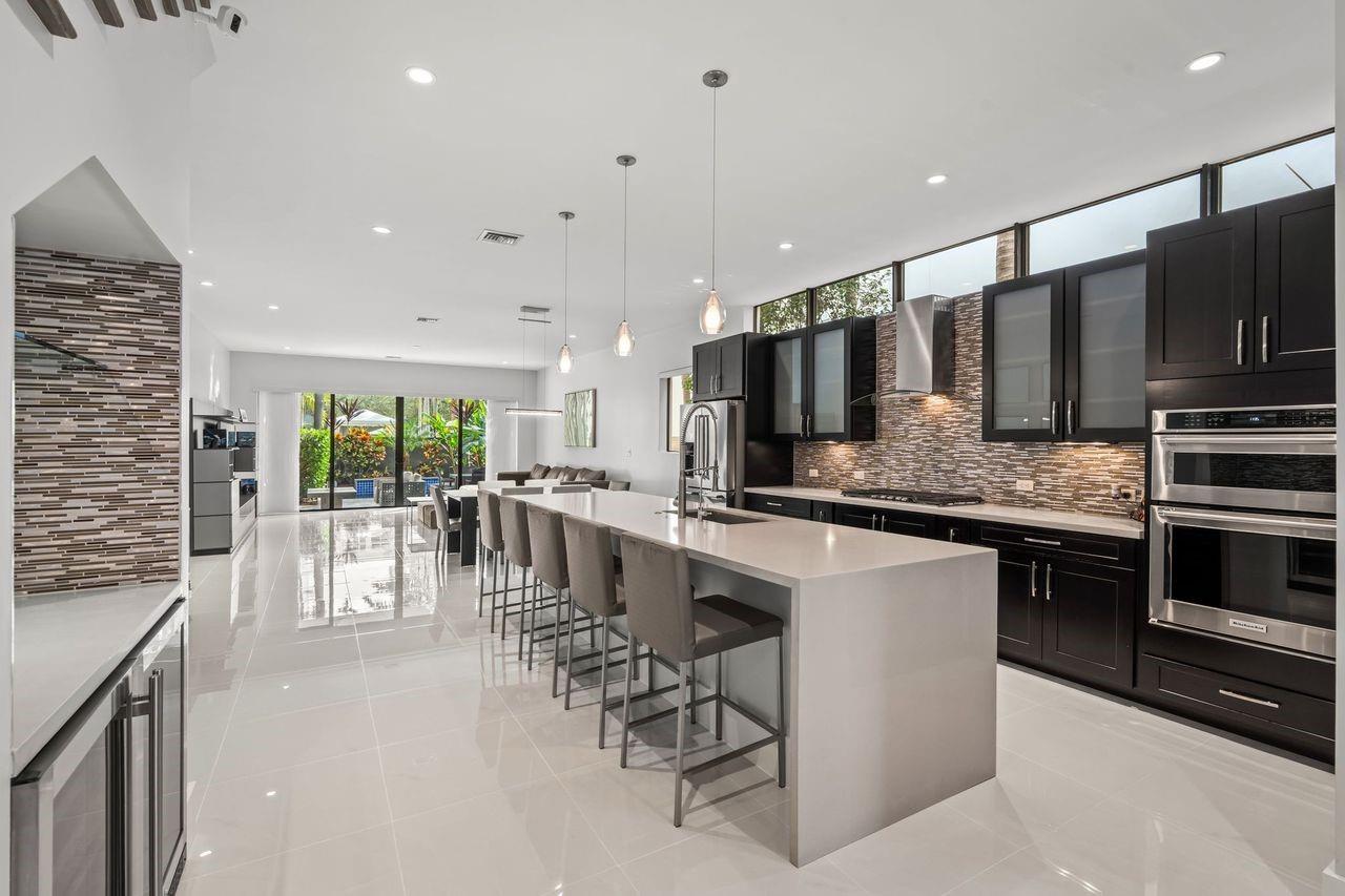 NINE28 - Residential