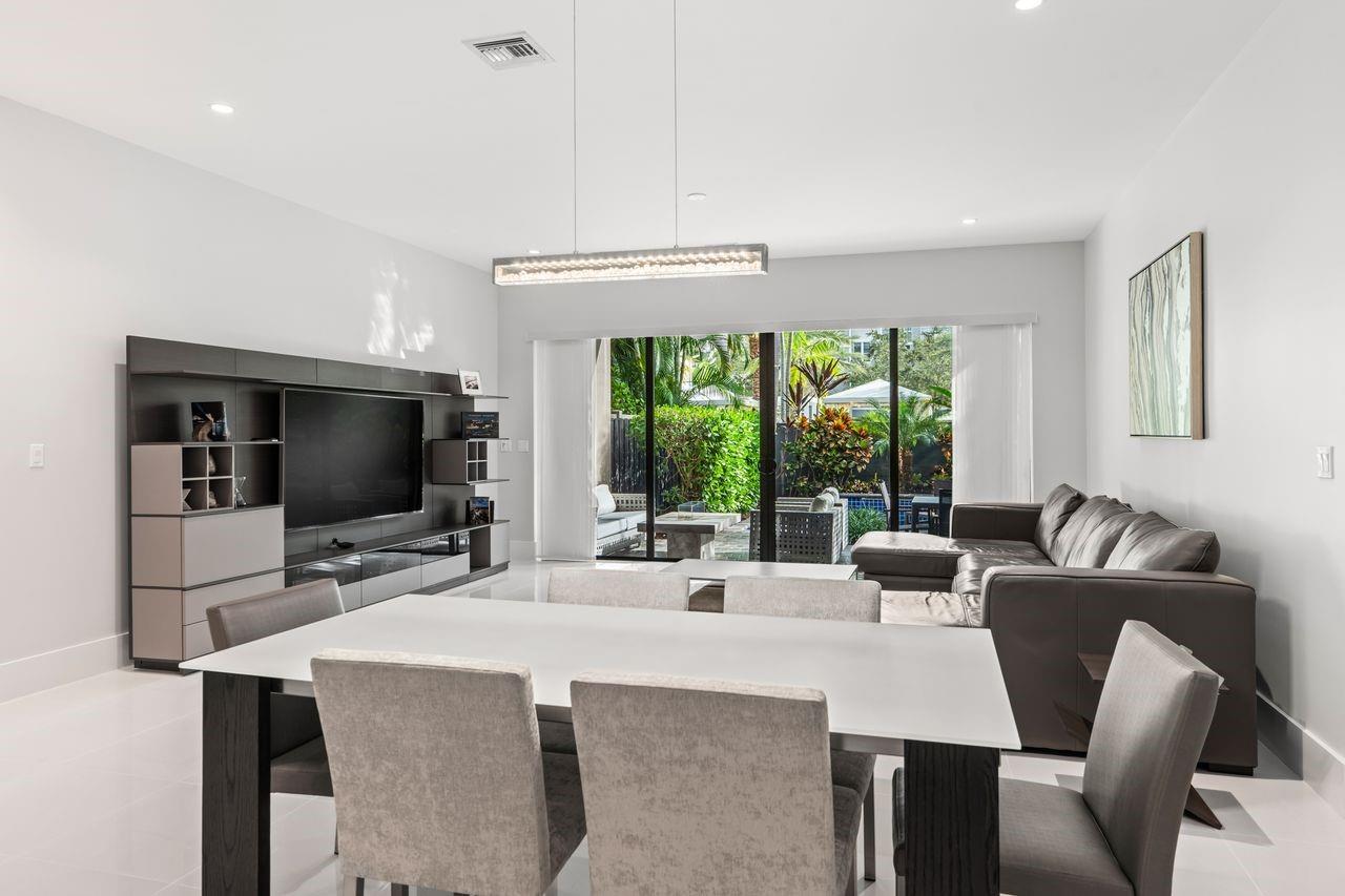 NINE28 - Residential