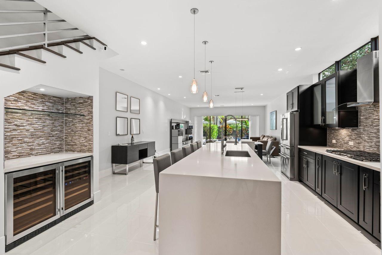 NINE28 - Residential