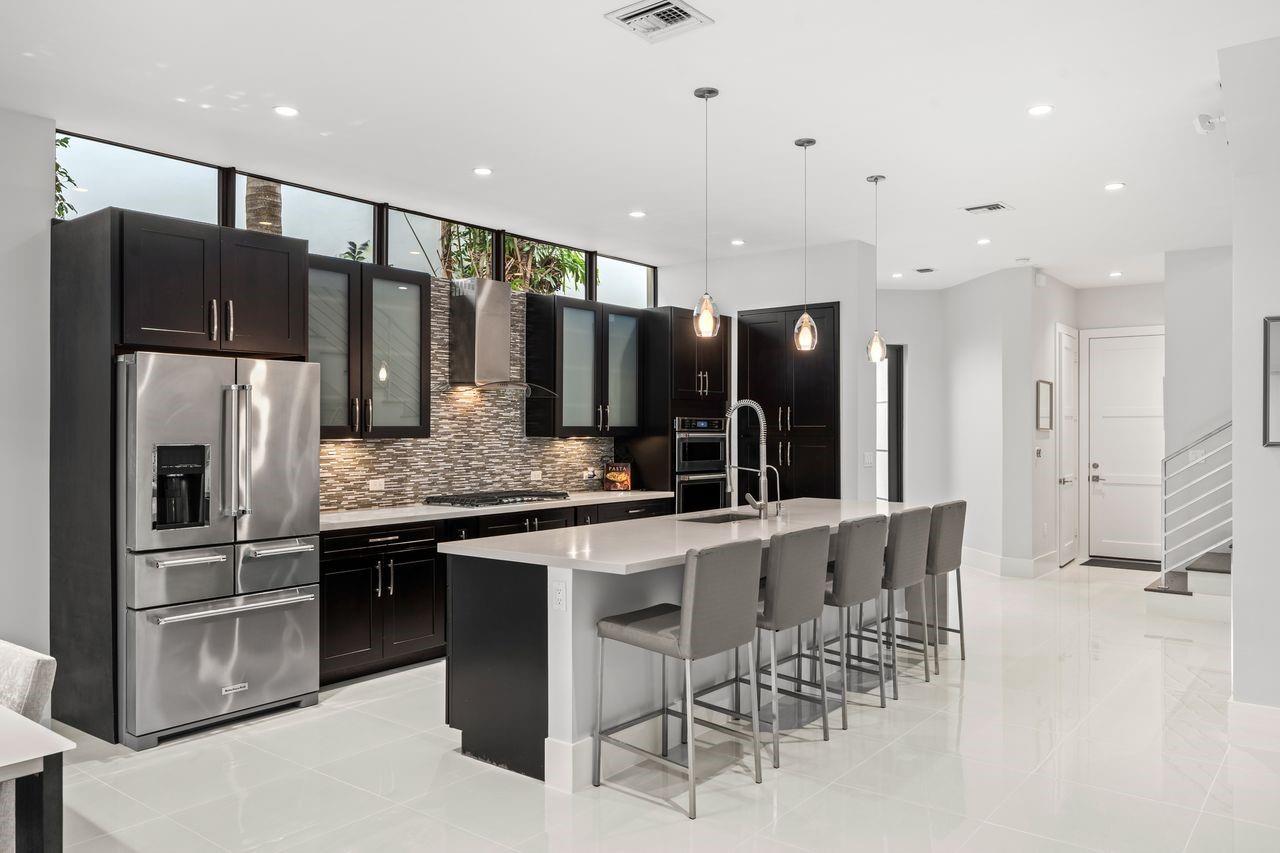 NINE28 - Residential