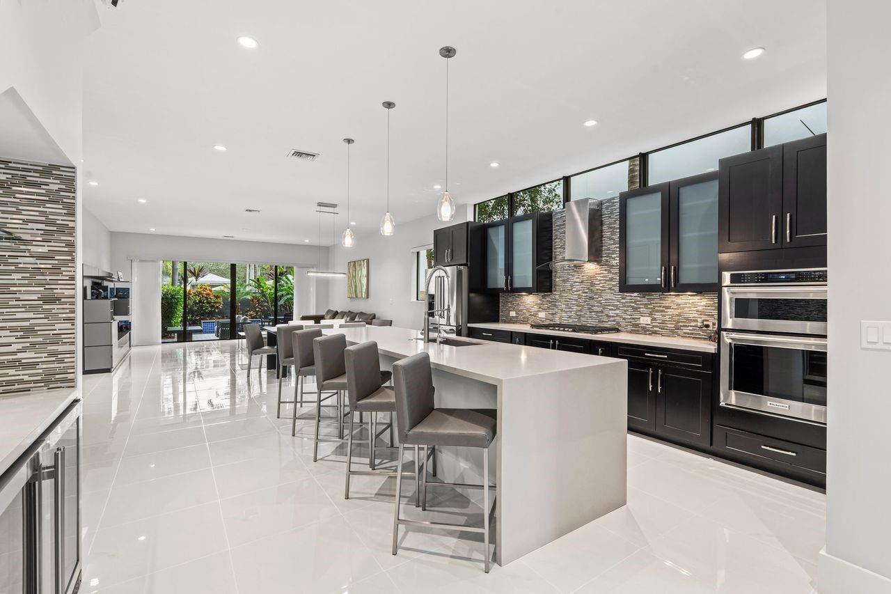 NINE28 - Residential