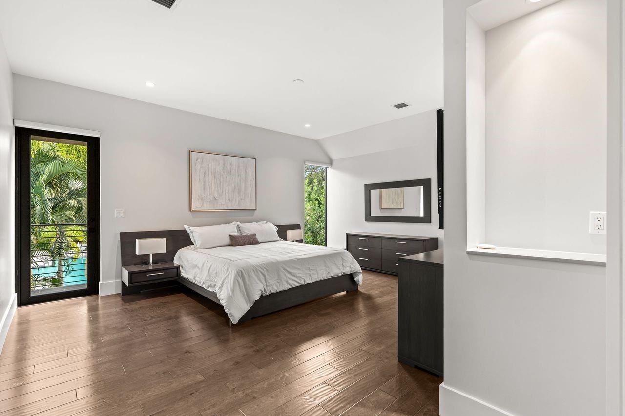 NINE28 - Residential