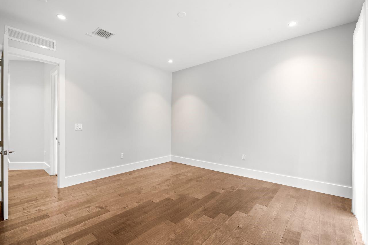 NINE28 - Residential