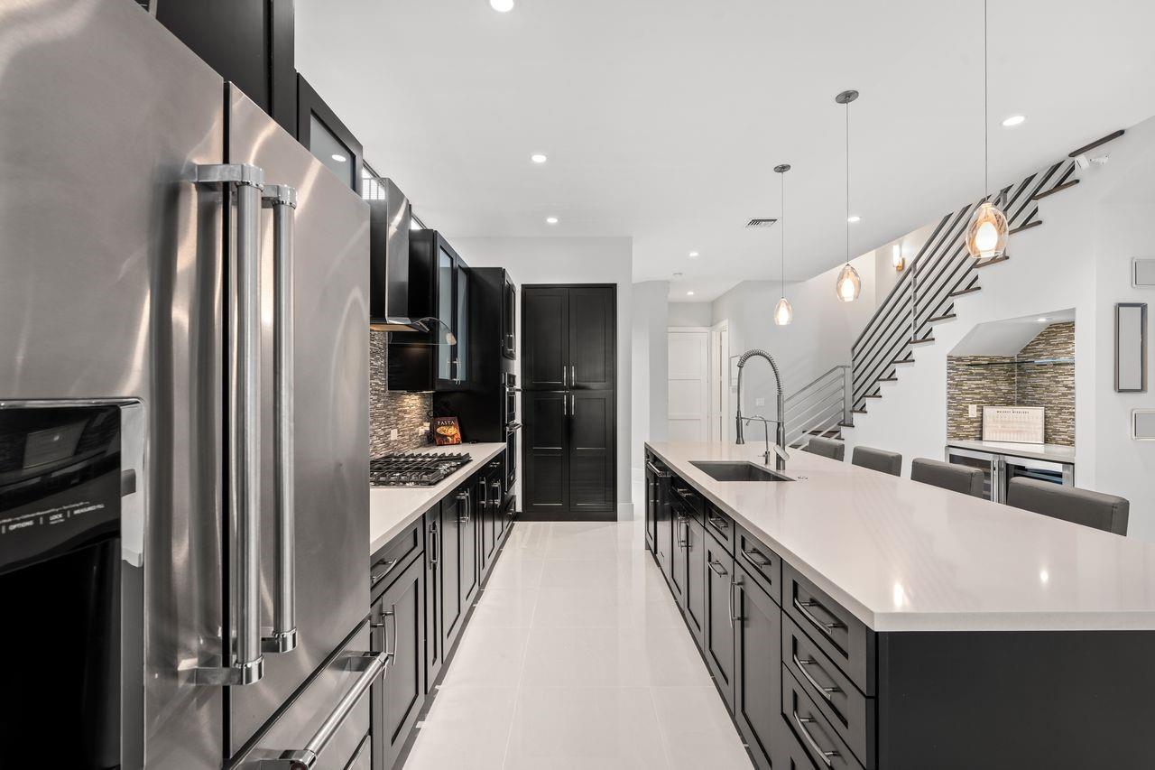 NINE28 - Residential