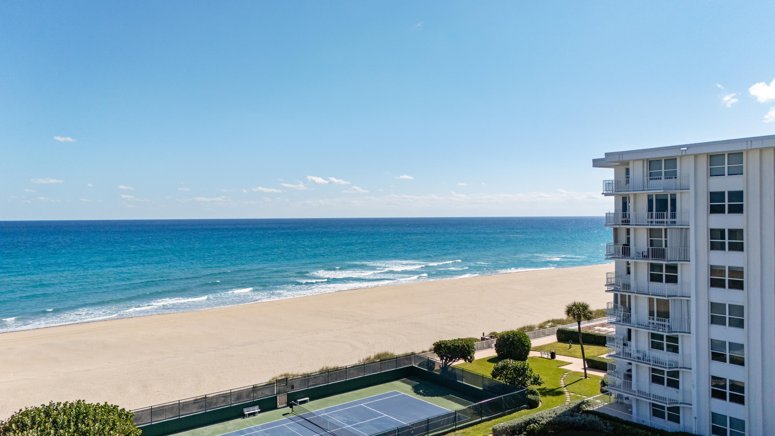 TWENTY TWO NINETY FIVE SOUTH OCEAN BLVD - Residential