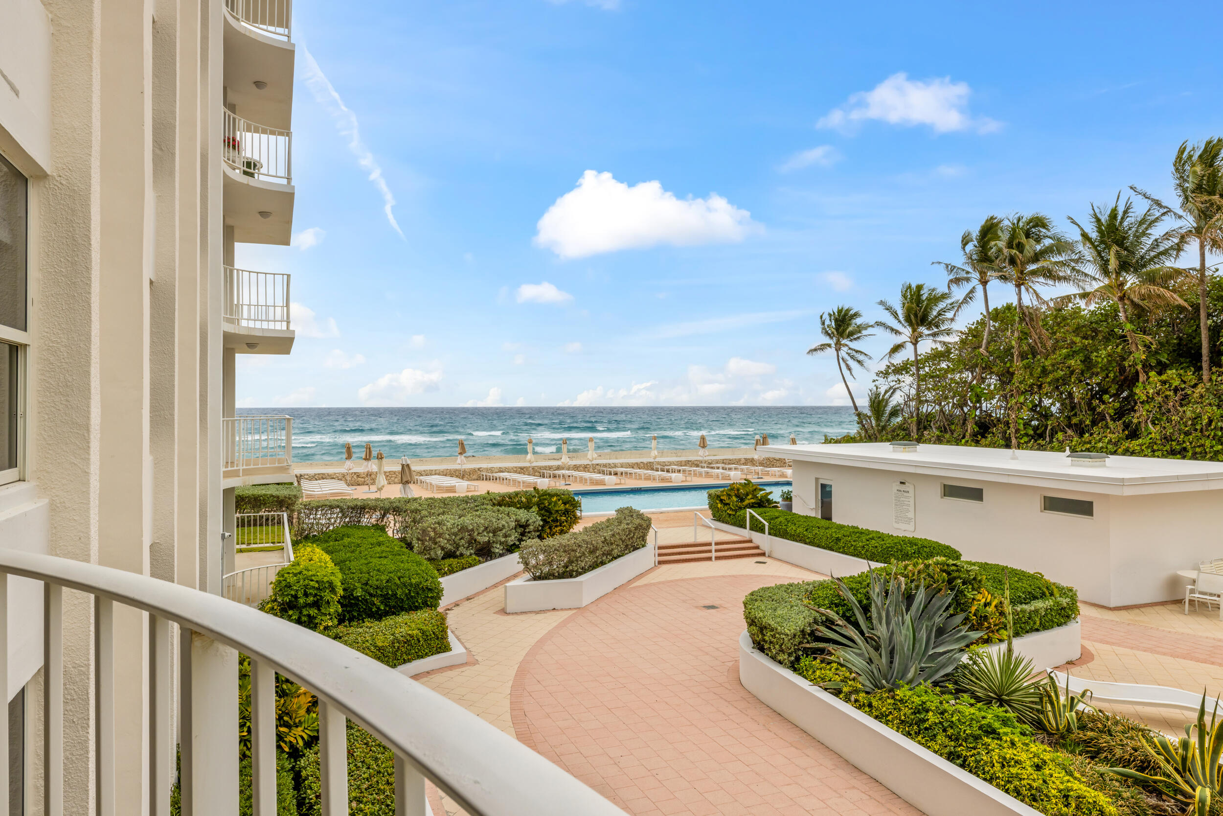 TWENTY TWO NINETY FIVE SOUTH OCEAN BLVD - Residential