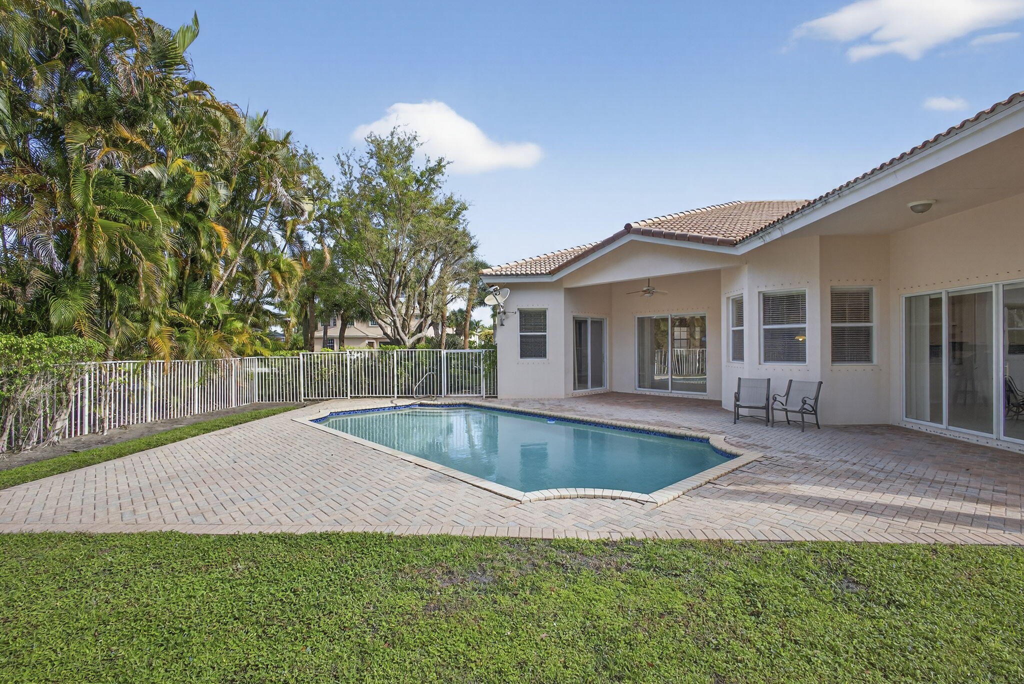 ISLES AT WELLINGTON 8 - Residential