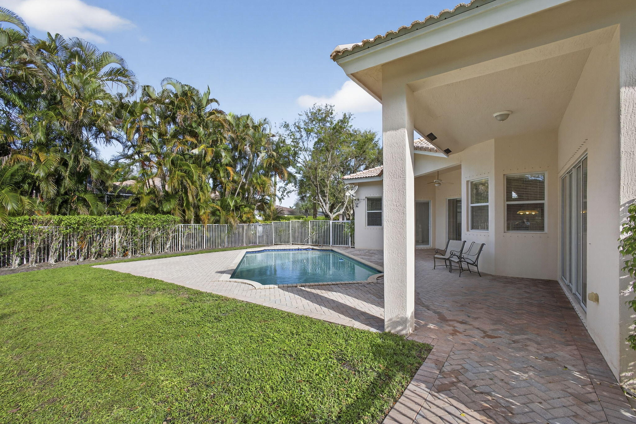 ISLES AT WELLINGTON 8 - Residential