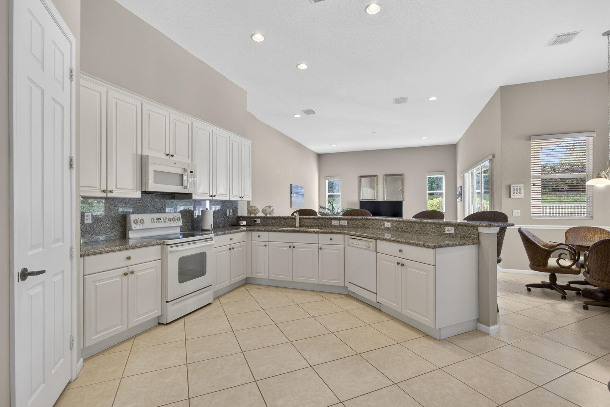 ISLES AT WELLINGTON 8 - Residential