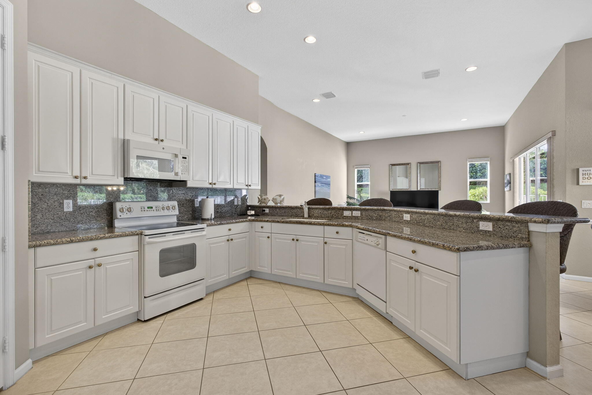 ISLES AT WELLINGTON 8 - Residential