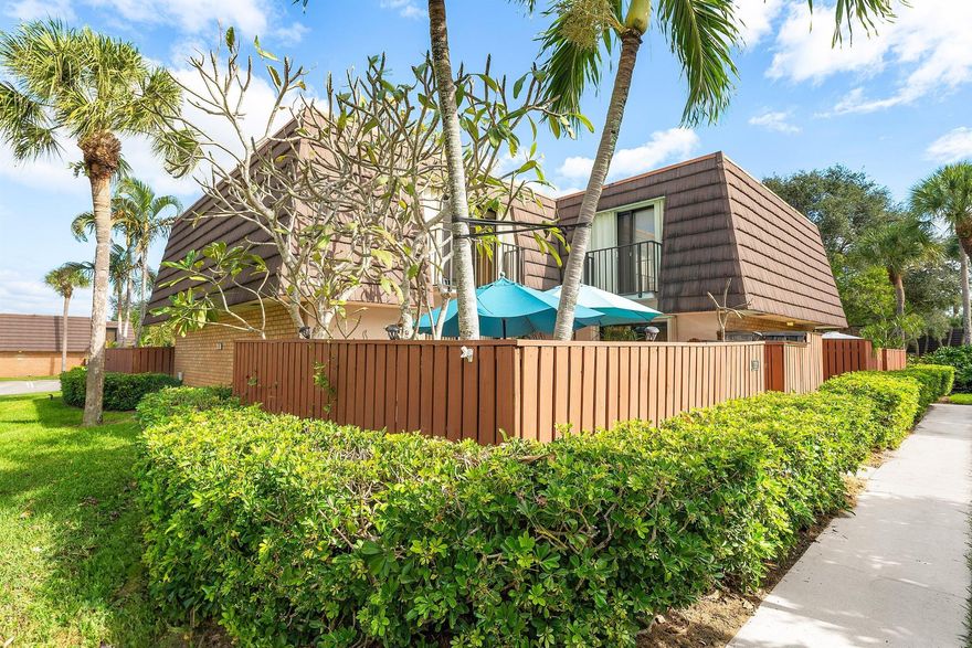 The owner says ''SELL''
 Opportunity  for  Charming 2BR/2.5BA townhome in highly sought-after Jupiter community., ''The Lakes at the Bluff's''. Just steps to Jupiter's Best Beaches, dining and shopping. Move-in ready, updated and well maintained! The main living area includes updated flooring, half bath and laundry,. Upstairs offers two spacious suites, each with  updated baths, generous closets and balcony views. Enjoy resort-style amenities including a large pool, tennis and paddle ball courts, shuffle board, boccie ball, and a dog park.
OPPORTUNITY KNOCKS!!!