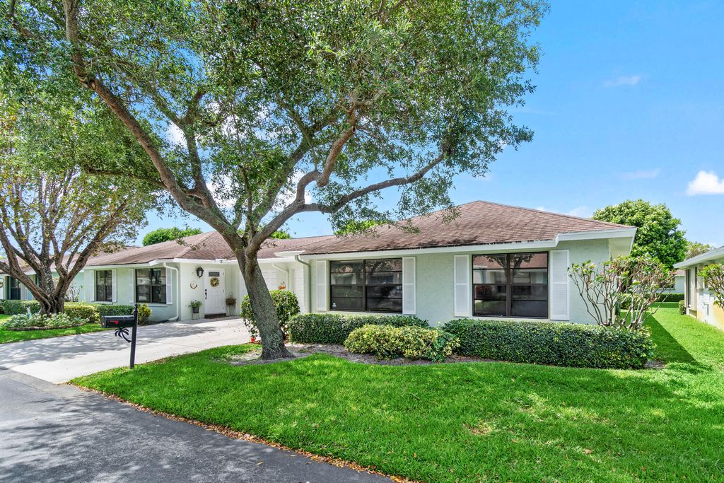 Photo of 9975 Ligustrum Tree Way #B, Boynton Beach, FL 33436 (MLS # R11078736)