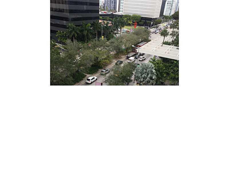 THE PLAZA 901 BRICKELL CONDO - Residential