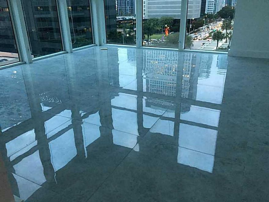 UPDATED CORNER UNIT AT PLAZA BRICKELL. LARGEST 1 BEDROOM LAYOUT. BRAND NEW ITALIAN PORCELAIN FLOORS THROUGHOUT THE UNIT, SPACIOUS KITCHEN AND BAR, OVER-SIZED BALCONY. SUNSET VIEWS TO BRICKELL CITY CENTRE. LOW MONTHLY HOA FEE INCLUDES CABLE, INTERNET, PARKING, TWO POOLS, GYM, WATER, BUILDING INSURANCE. SCREENING ROOM AND BUSINESS CENTER ALSO AVAILABLE. NEWLY RENOVATED LOBBY COMPLETED WITHOUT ASSESSMENT. ONE BLOCK TO METRO; QUICK WALK TO BRICKELL CITY CENTRE, MARY BRICKELL VILLAGE, AND MORE.