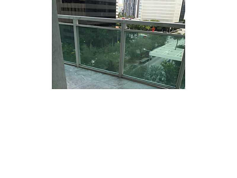 THE PLAZA 901 BRICKELL CONDO - Residential