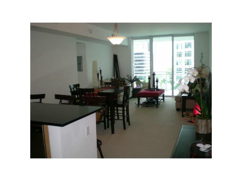 THE PLAZA 901 BRICKELL CONDO - Residential