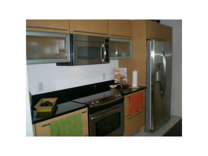 THE PLAZA 901 BRICKELL CONDO - Residential