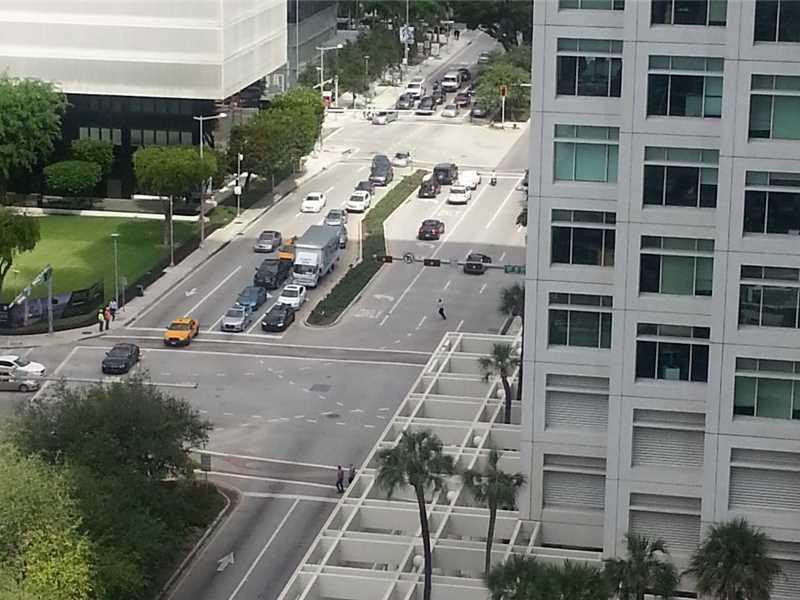 THE PLAZA 901 BRICKELL CONDO - Residential