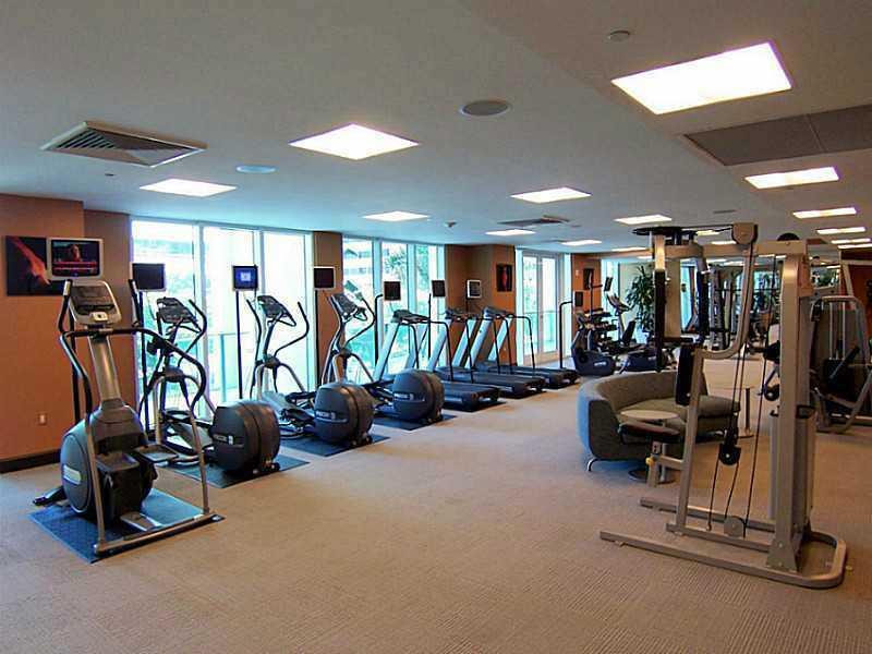 THE PLAZA 901 BRICKELL CONDO - Residential