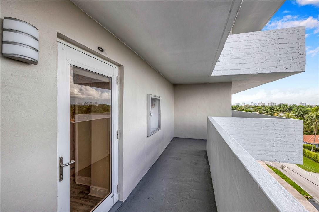 White Egret - Residential