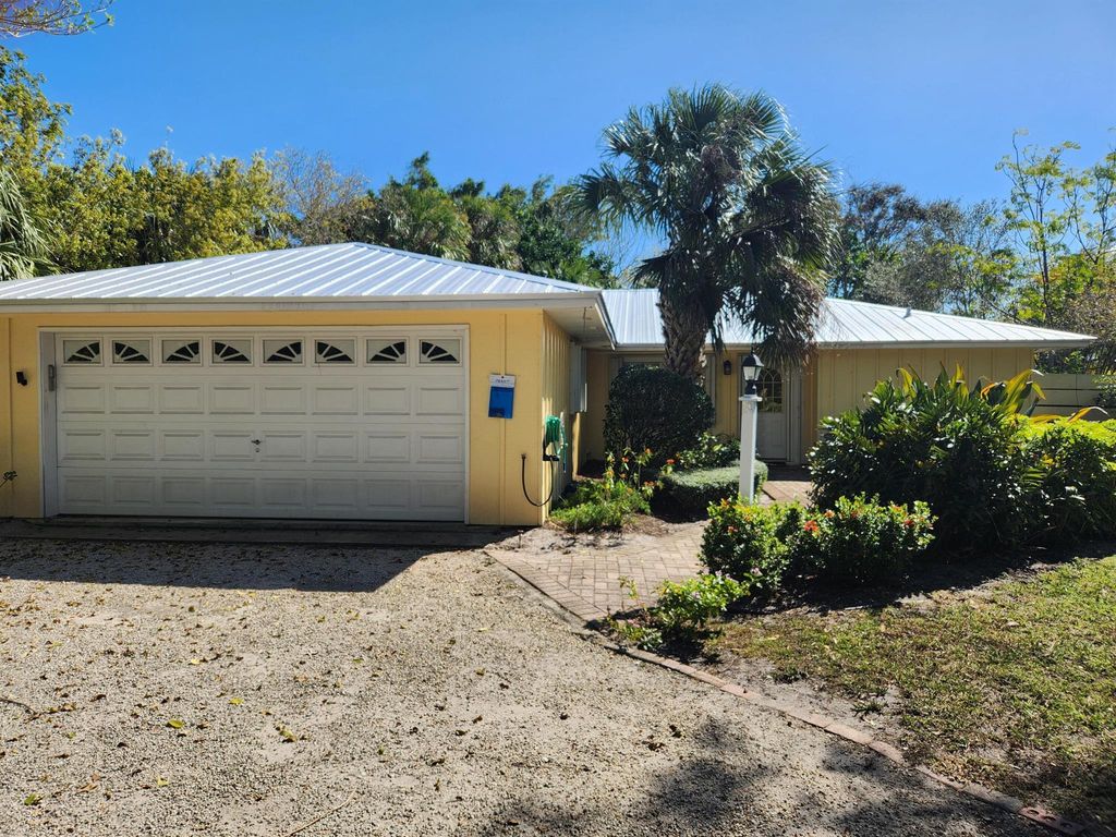 Photo of 3754 SE Matanzas Street, Stuart, FL 34996 (MLS # R11066981)
