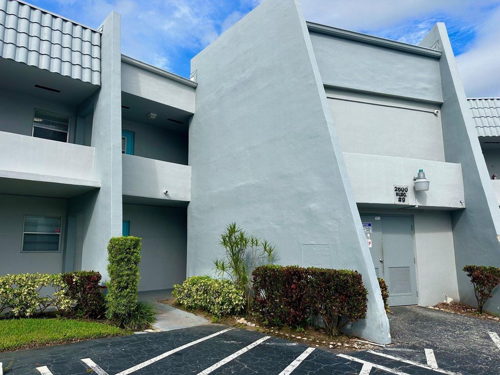 Photo of 2600 Fiore Way #207-B, Delray Beach, FL 33445 (MLS # R11136396)