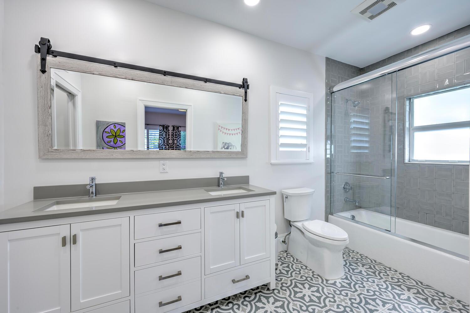 NORTH PALM BEACH VILLAGE - Residential