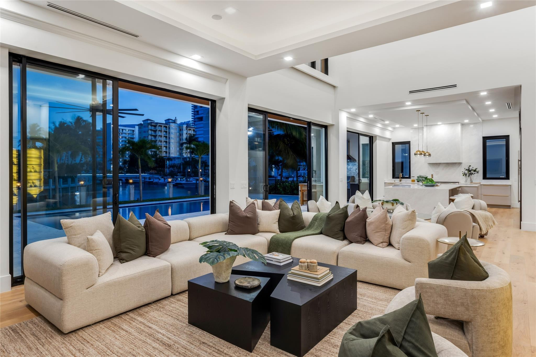 SUNSET LANE - Residential