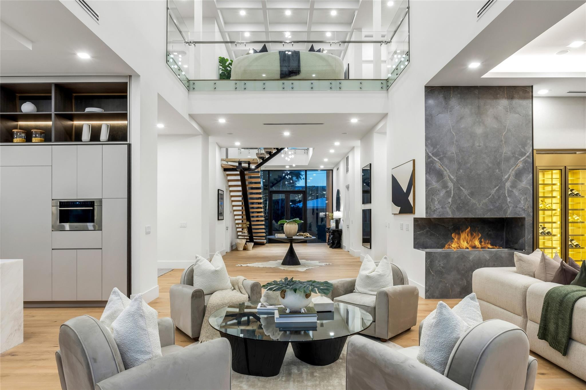 SUNSET LANE - Residential