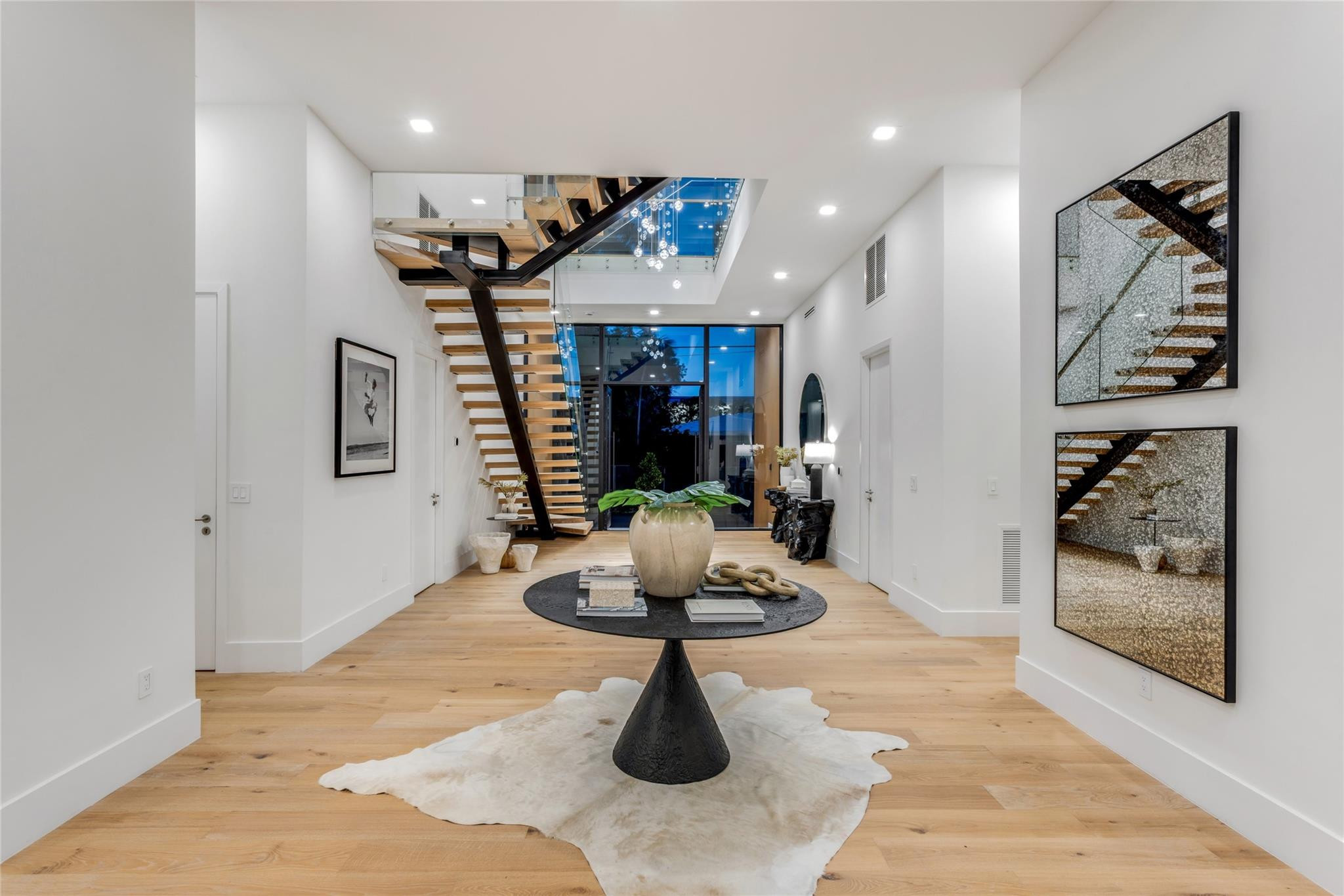 SUNSET LANE - Residential