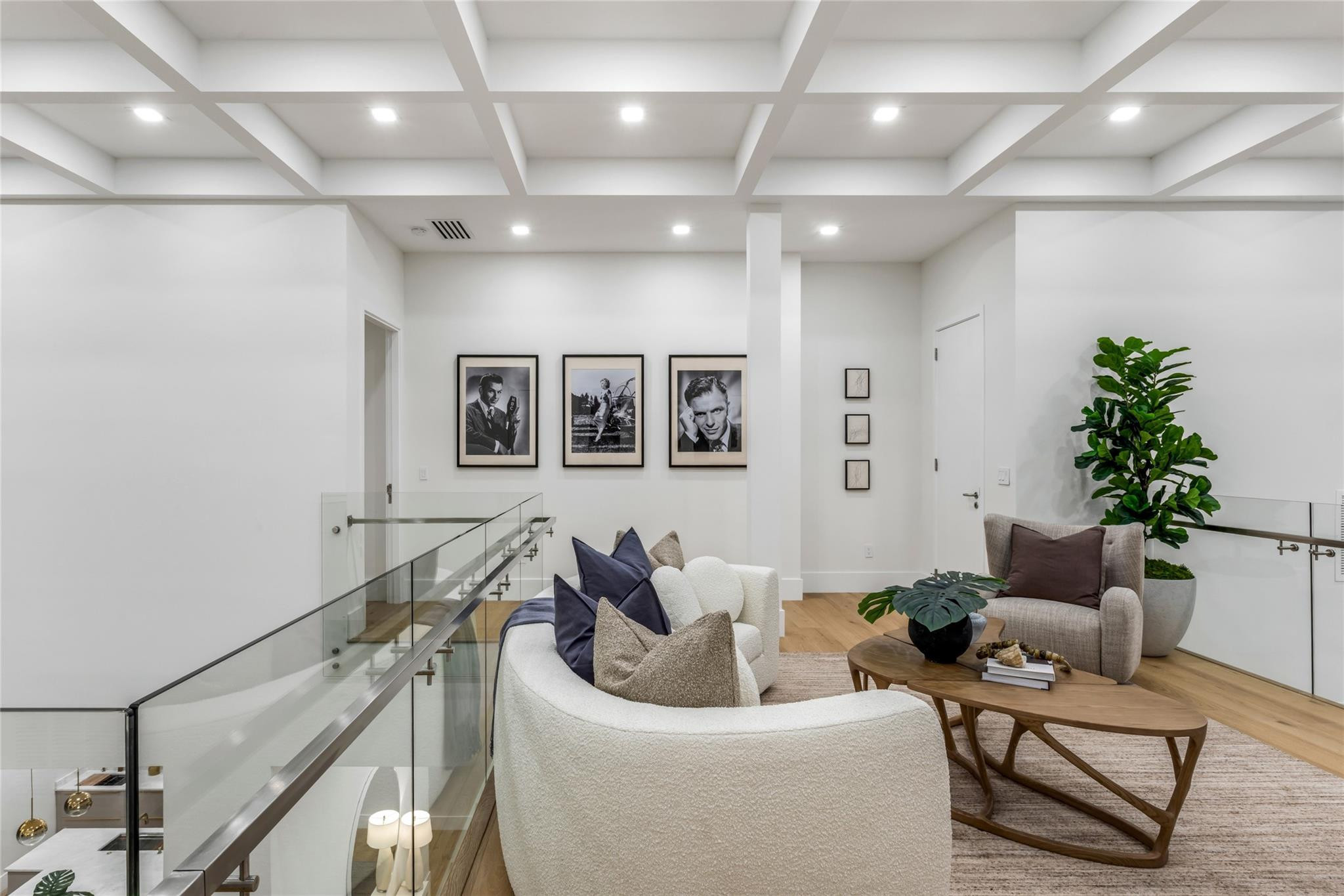 SUNSET LANE - Residential