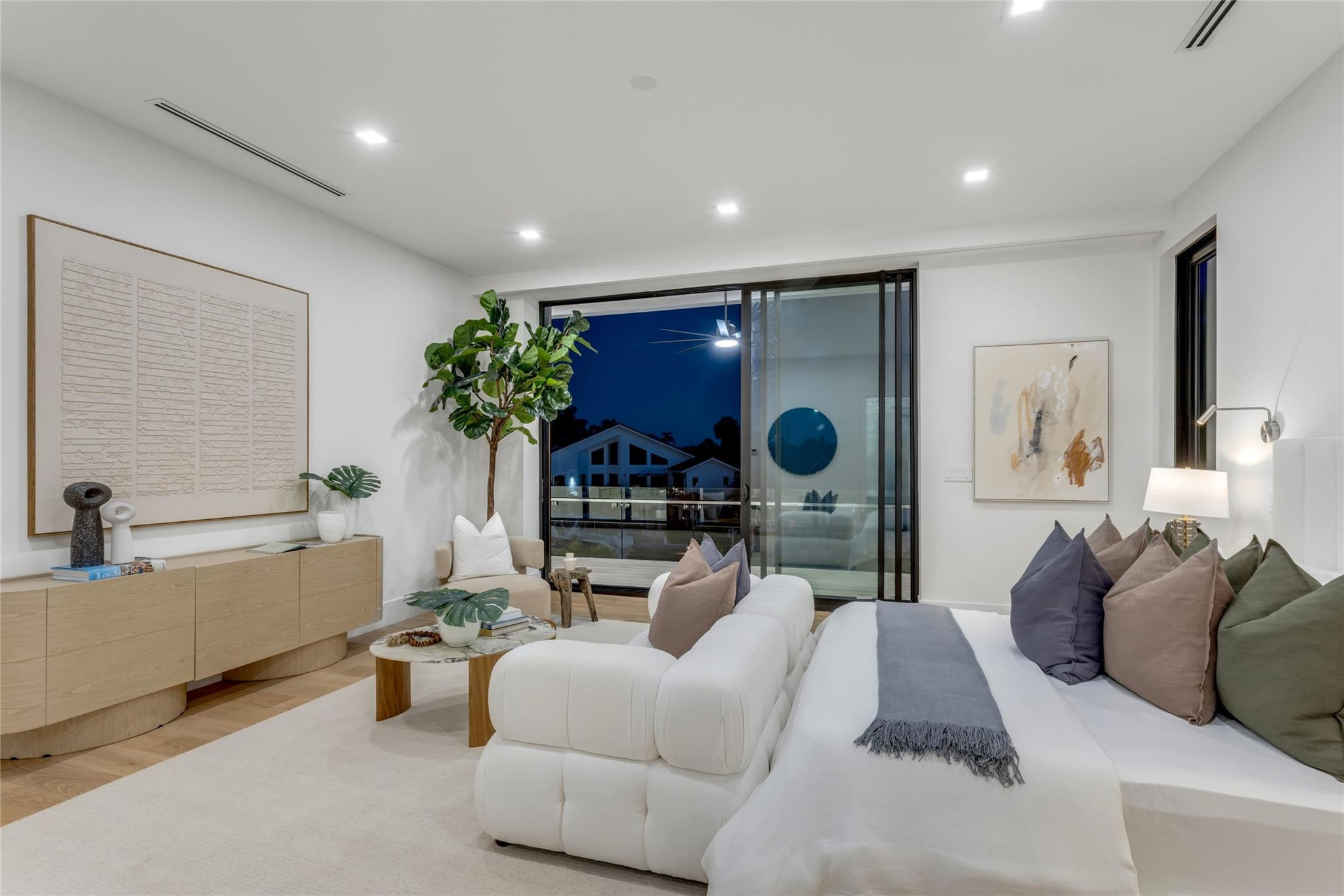 SUNSET LANE - Residential