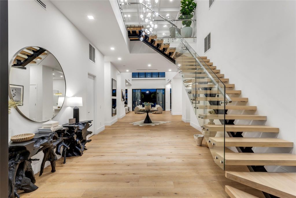 Photo of 2 Sunset Lane, Pompano Beach, FL 33062 (MLS # F10550485)