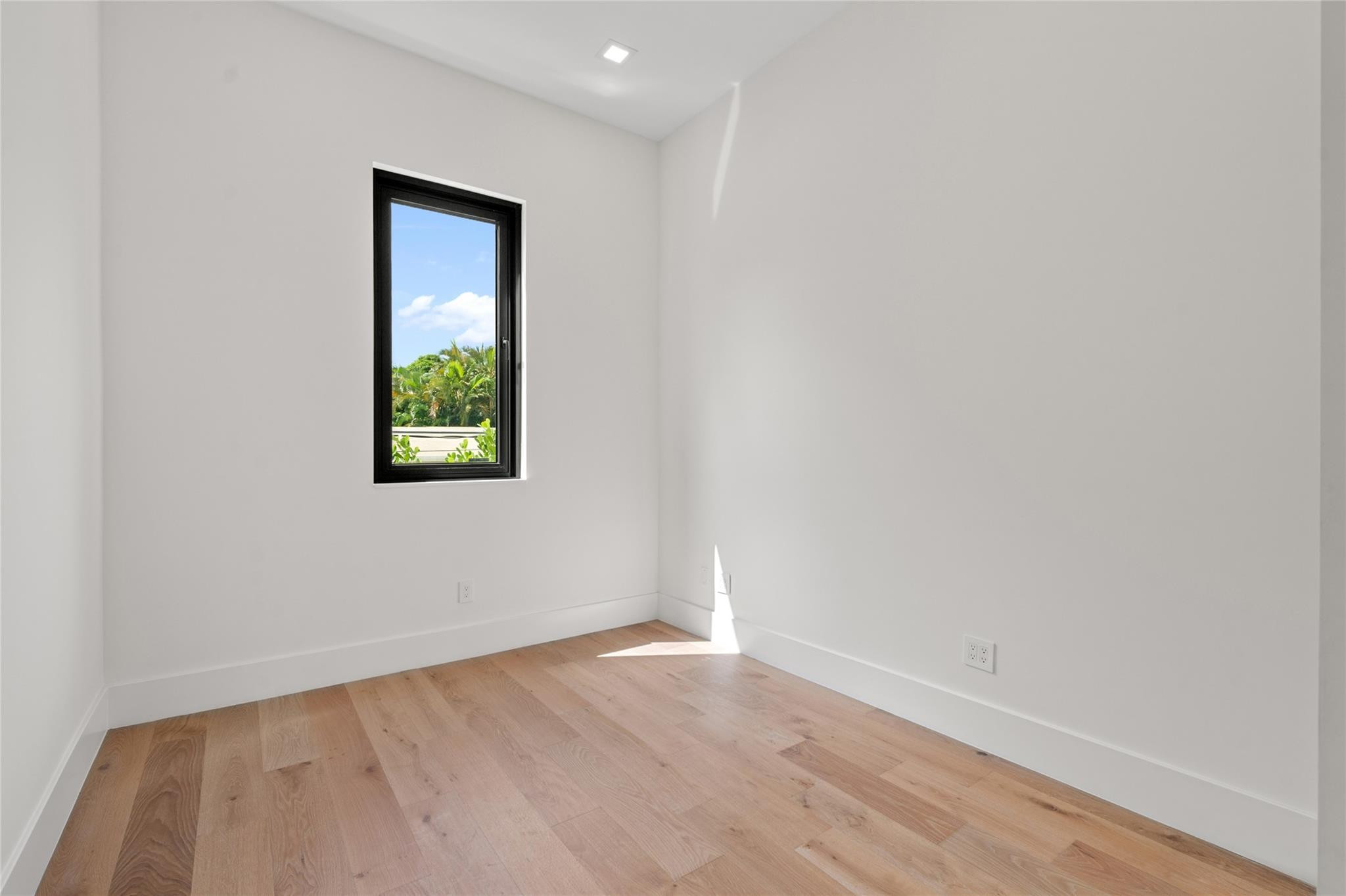 SUNSET LANE - Residential