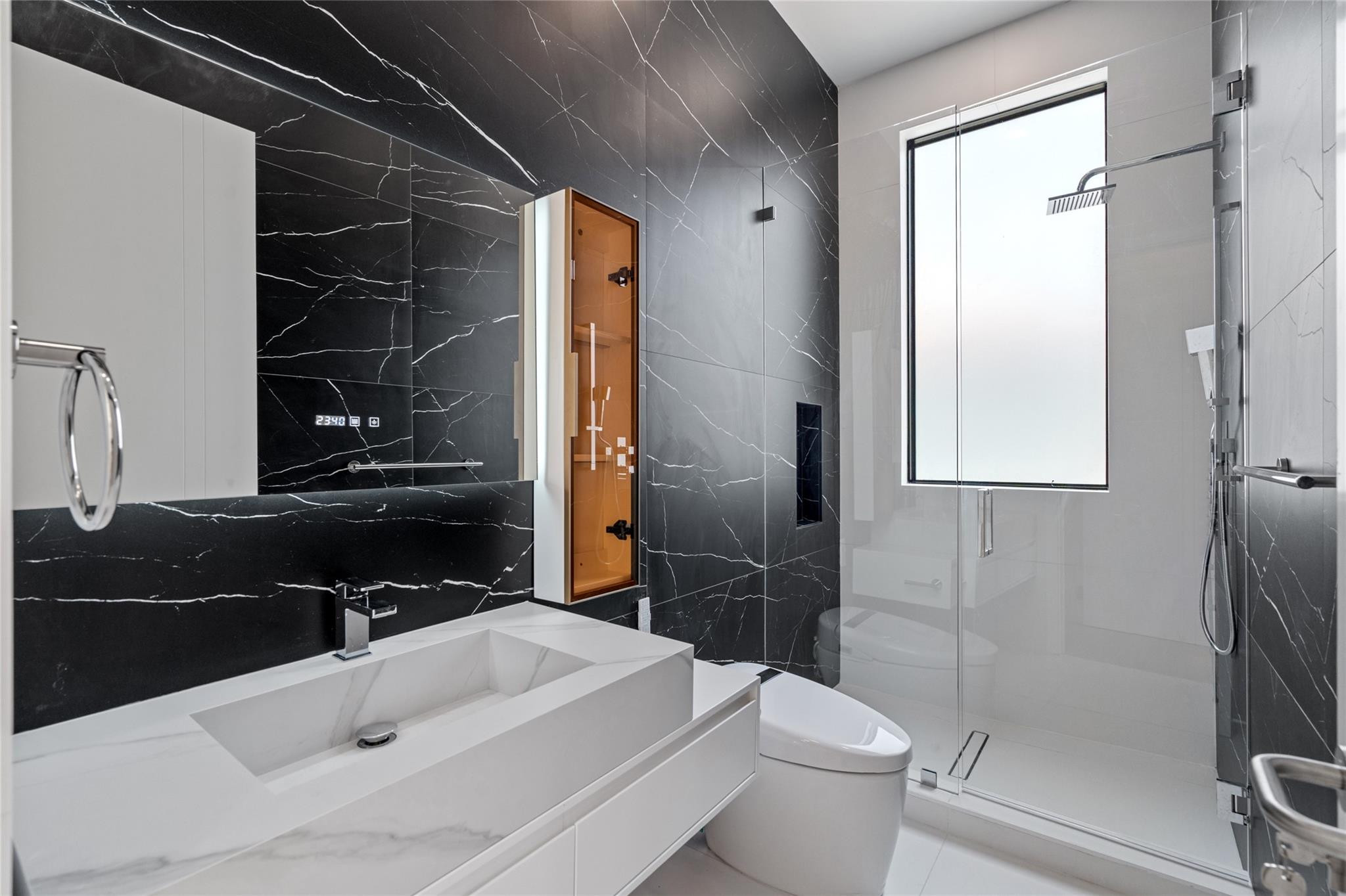 SUNSET LANE - Residential