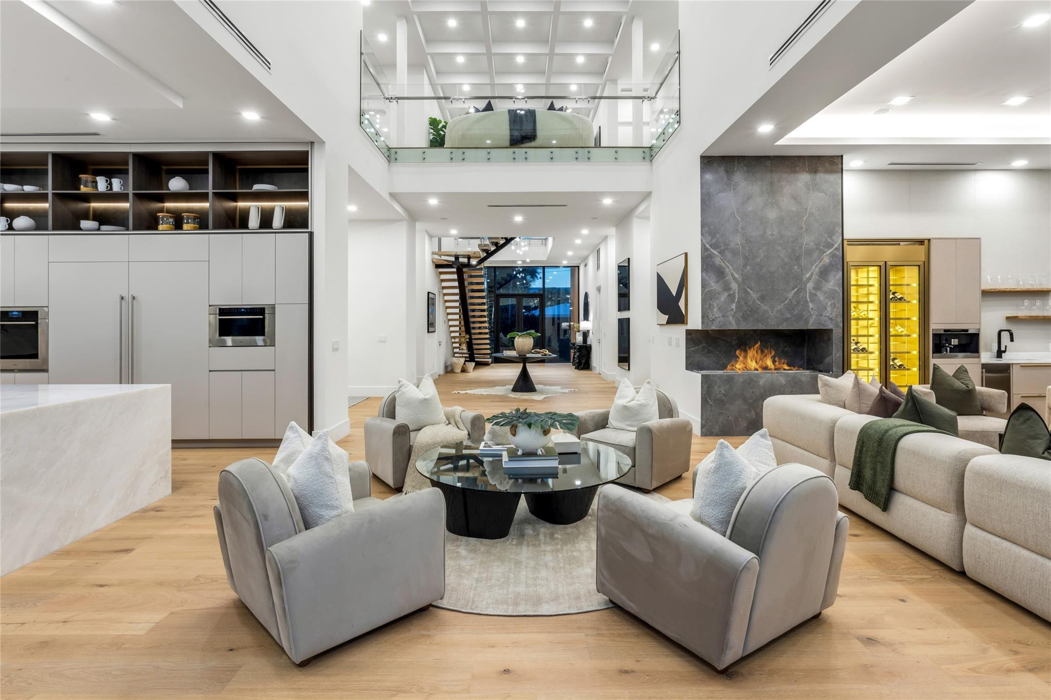 SUNSET LANE - Residential