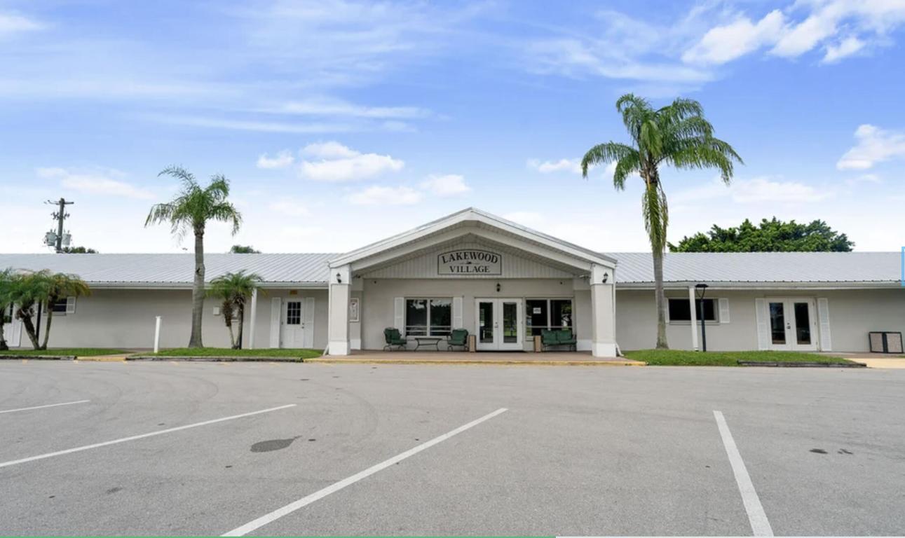 LAKEWOOD VILLAGE RO - Residential